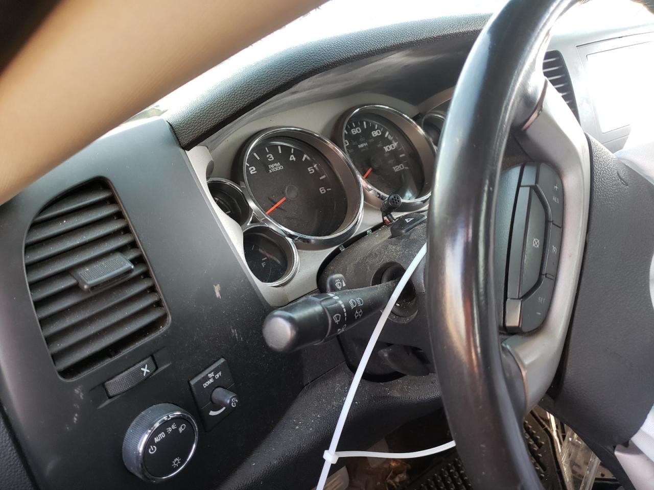 Photo 8 from auction – 2009 CHEVROLET SILVERADO with VIN 1GCEK29009Z177445