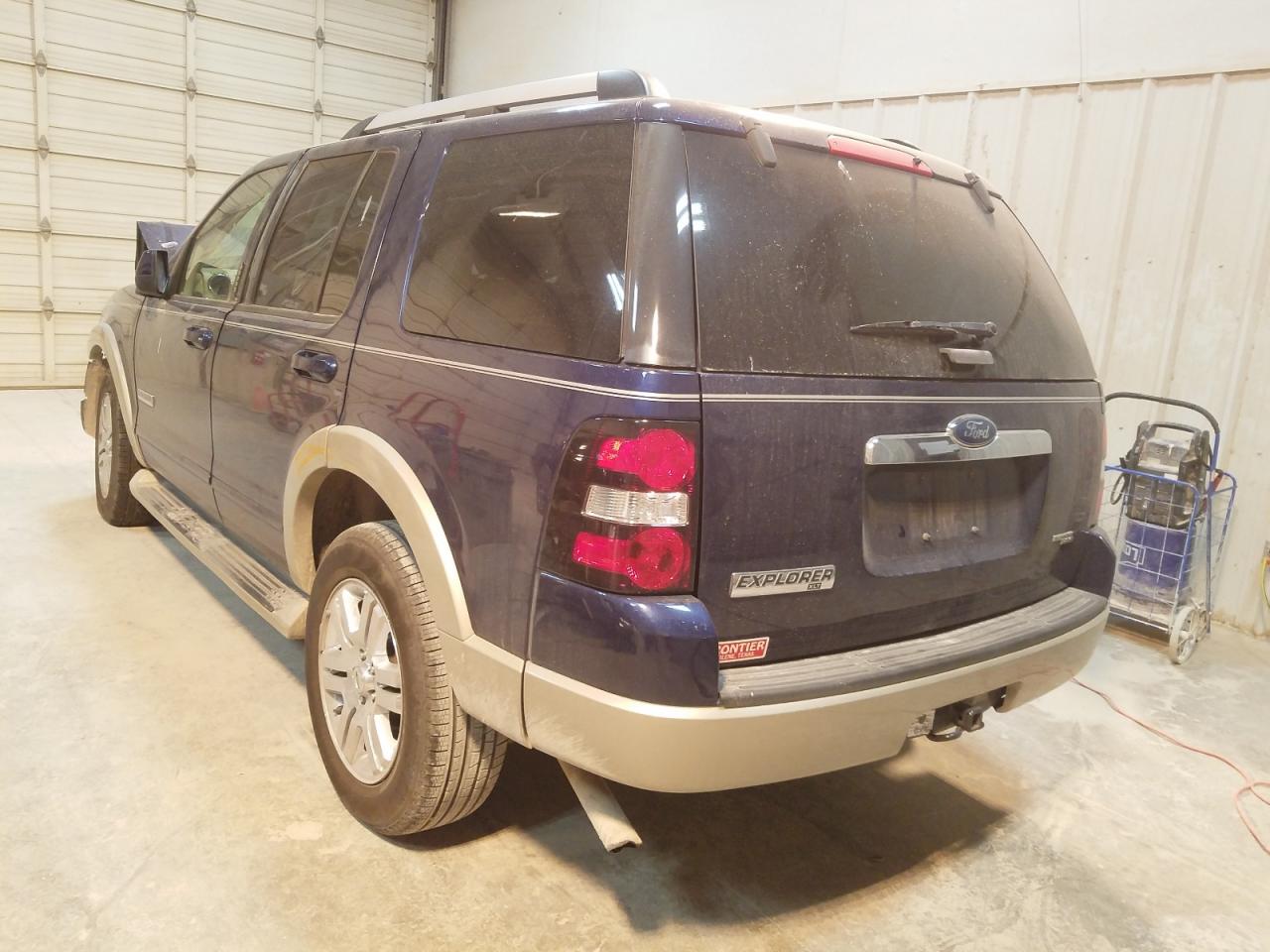 Photo 3 from auction – 2006 FORD EXPLORER E with VIN 1FMEU64836UA15974