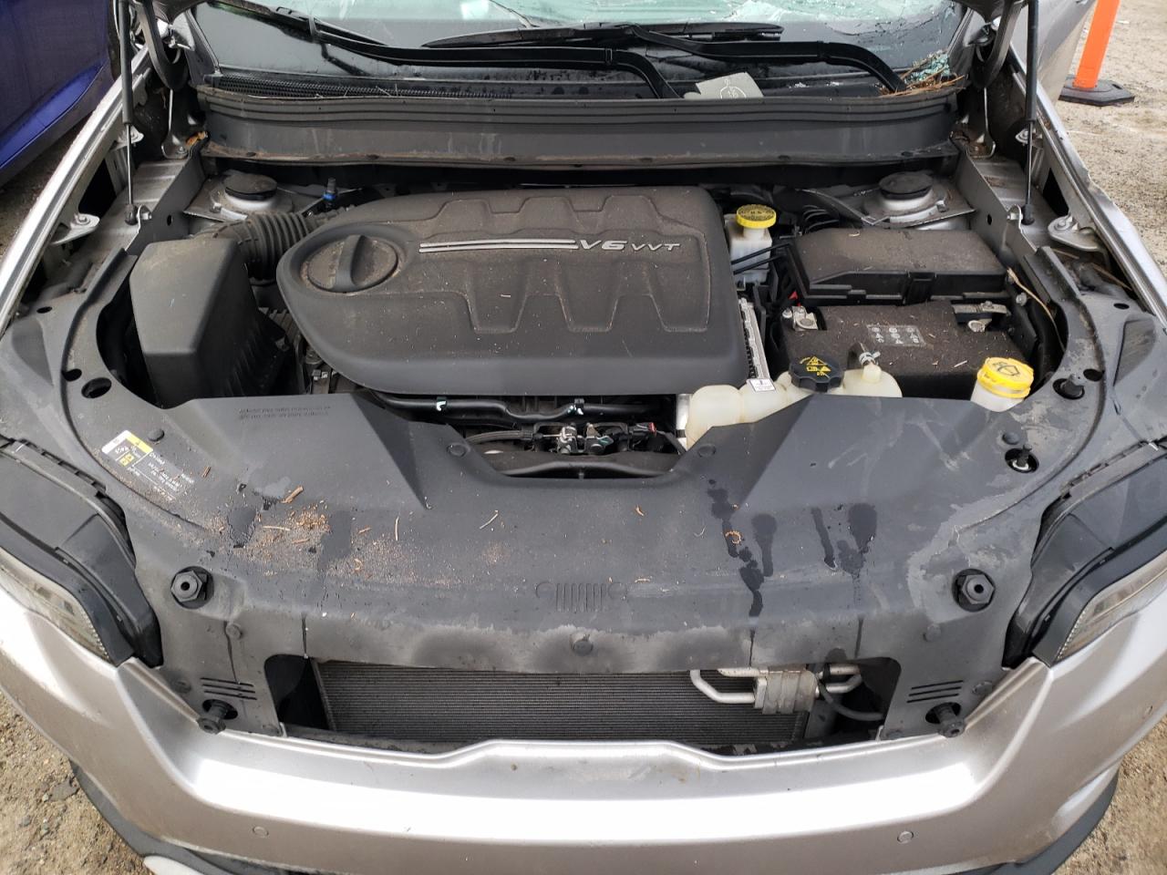 Photo 7 from auction – 2019 JEEP CHEROKEE L with VIN 1C4PJLDX4KD263625
