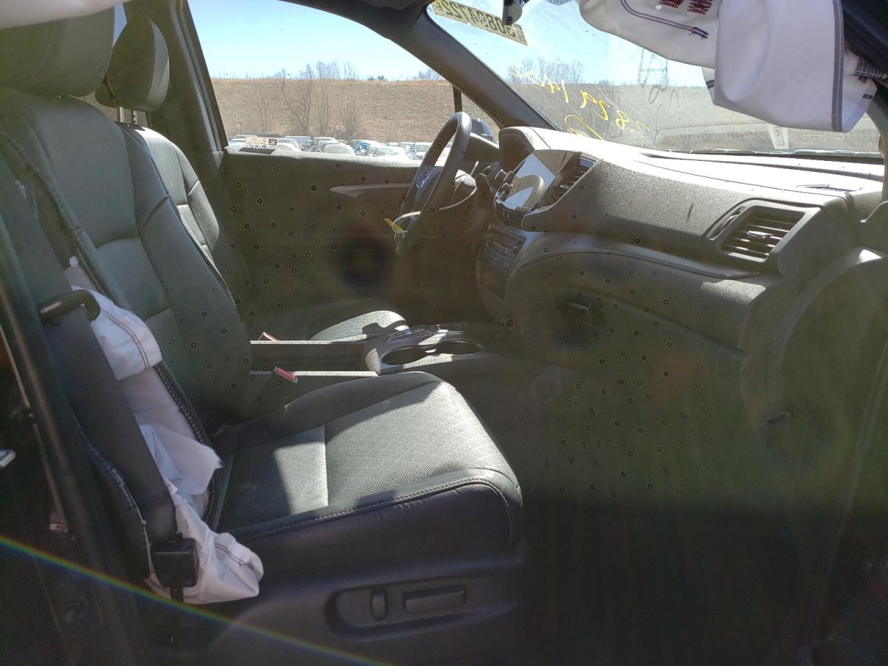 Photo 5 from auction – 2020 HONDA PASSPORT E with VIN 5FNYF8H53LB016795