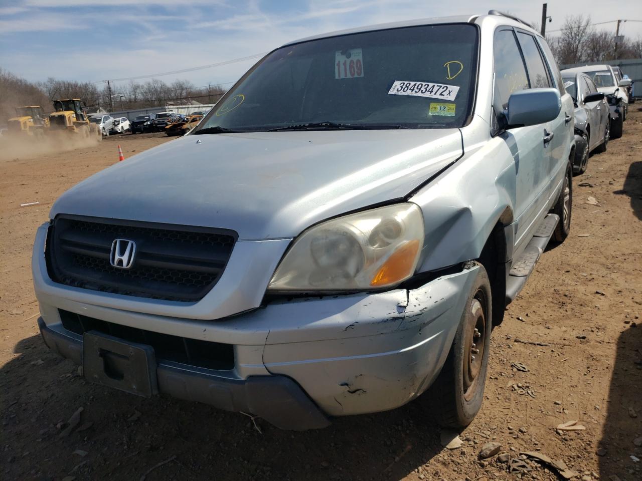 Photo 2 from auction – 2003 HONDA PILOT EXL with VIN 2HKYF18523H572928
