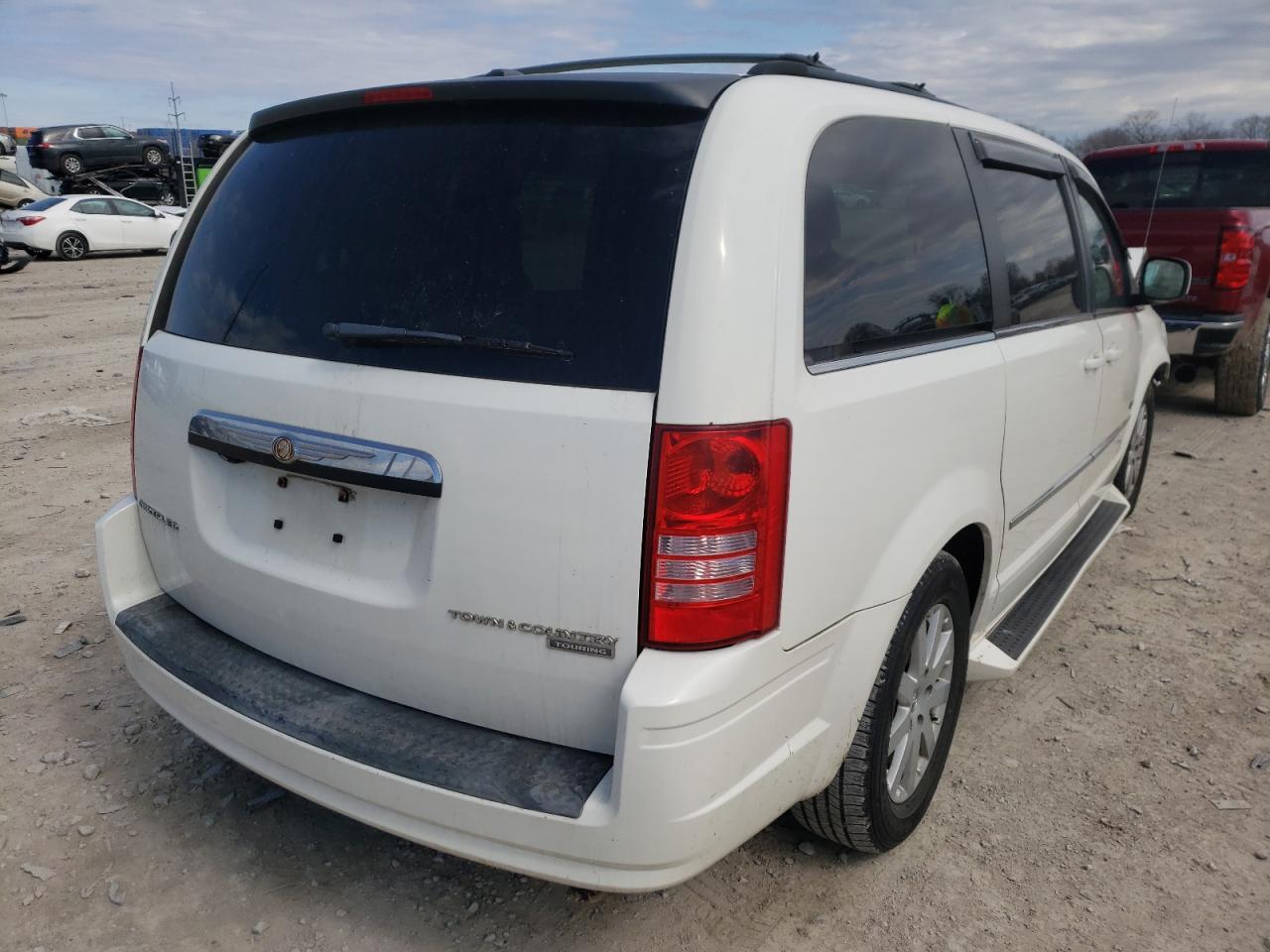 Photo 4 from auction – 2009 CHRYSLER TOWN & COU with VIN 2A8HR54129R660884