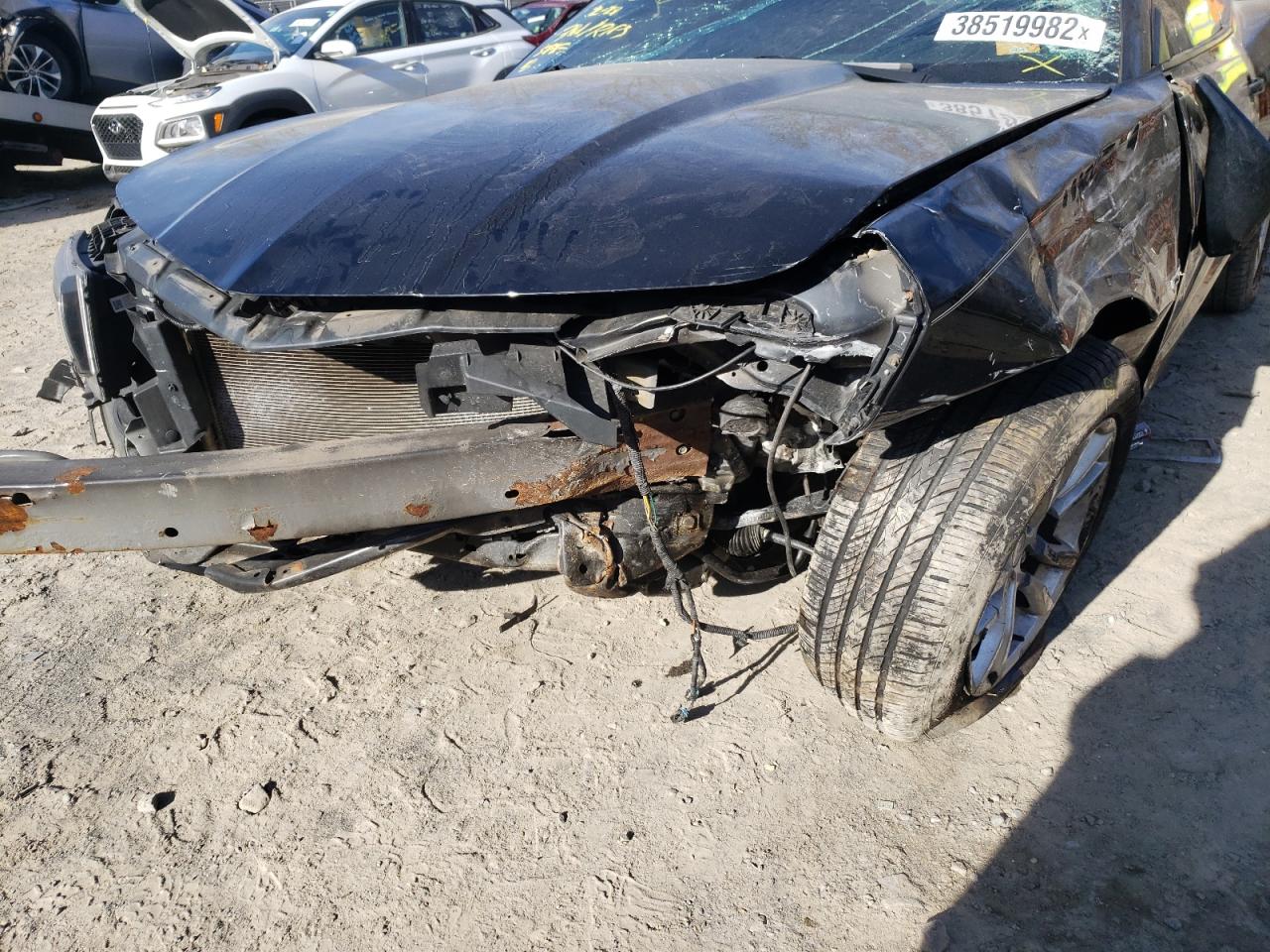 Photo 9 from auction – 2014 CHEVROLET CAMARO LS with VIN 2G1FA1E33E9211604
