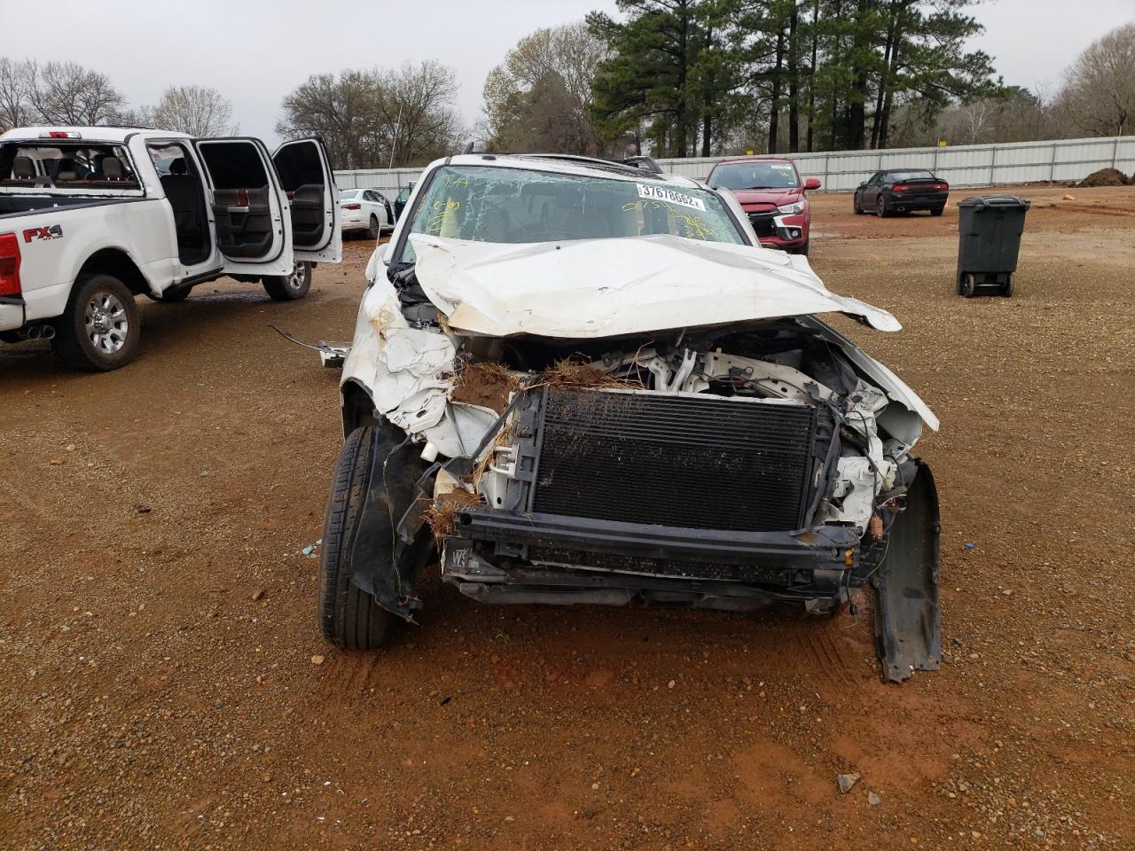 Photo 9 from auction – 2009 FORD ESCAPE LIM with VIN 1FMCU04779KC30754