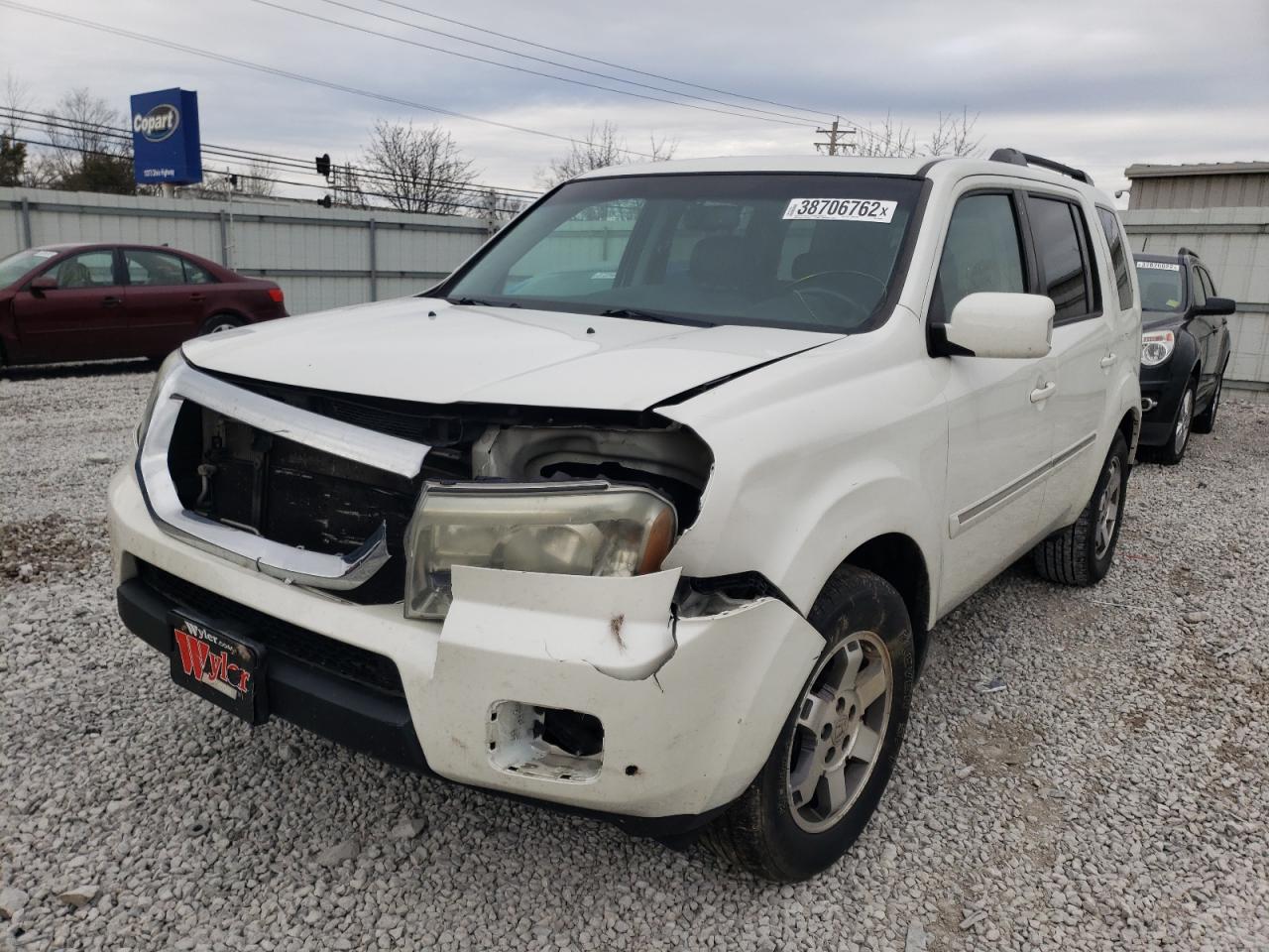 Photo 2 from auction – 2011 HONDA PILOT TOUR with VIN 5FNYF4H95BB026304