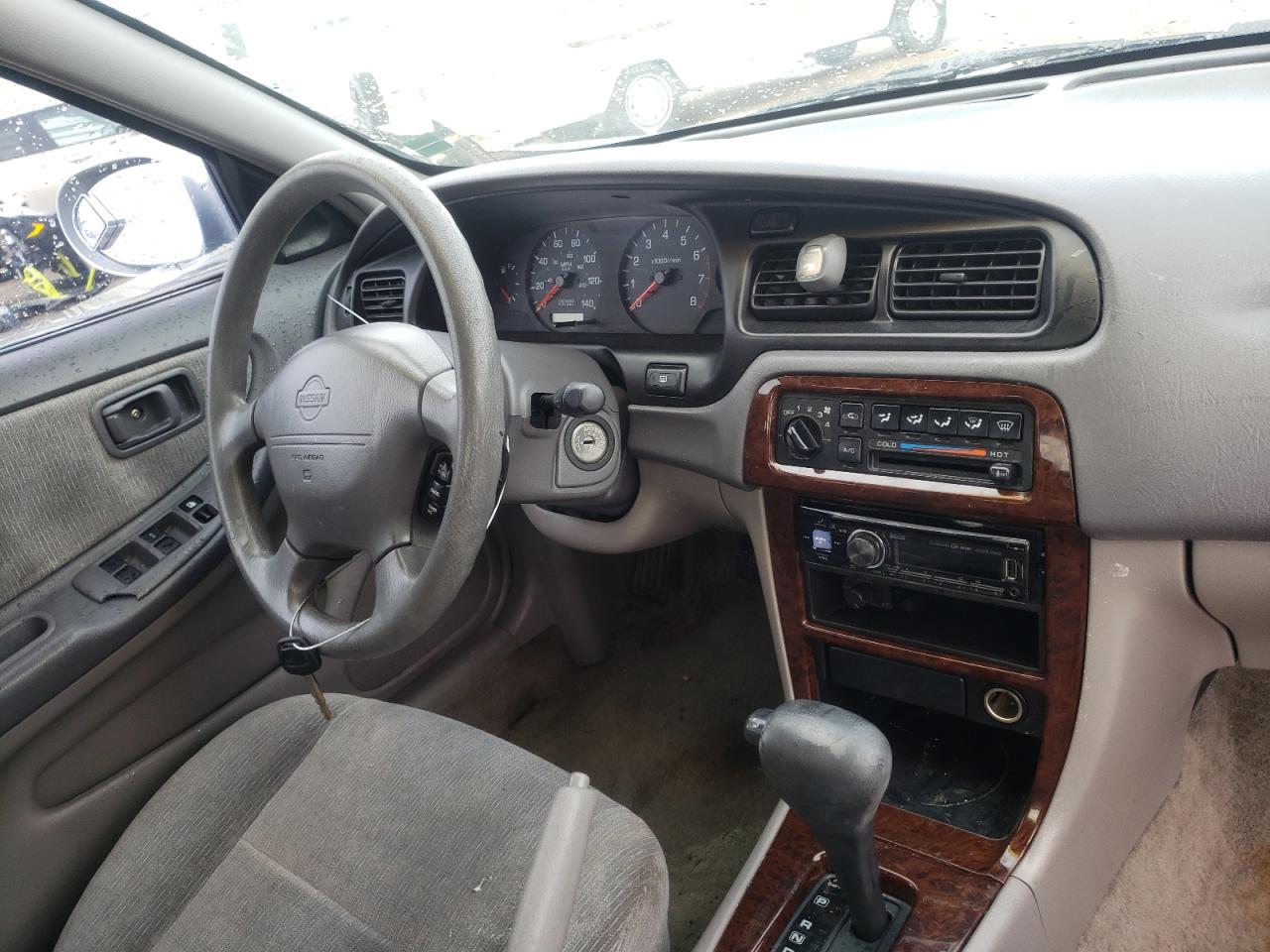 Photo 9 from auction – 2001 NISSAN ALTIMA with VIN 1N4DL01D51C100790