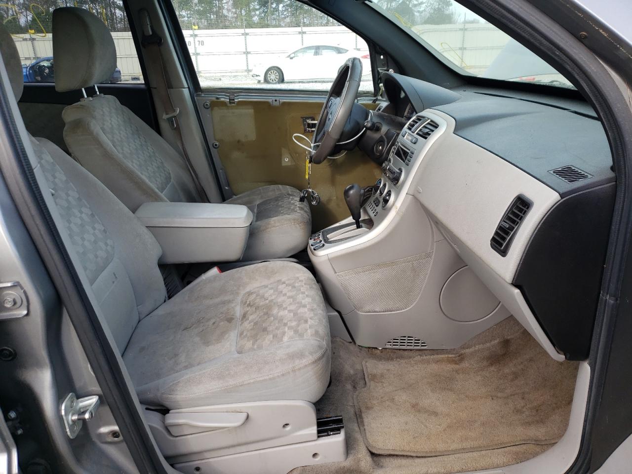 Photo 5 from auction – 2005 CHEVROLET EQUINOX LT with VIN 2CNDL63F456189158