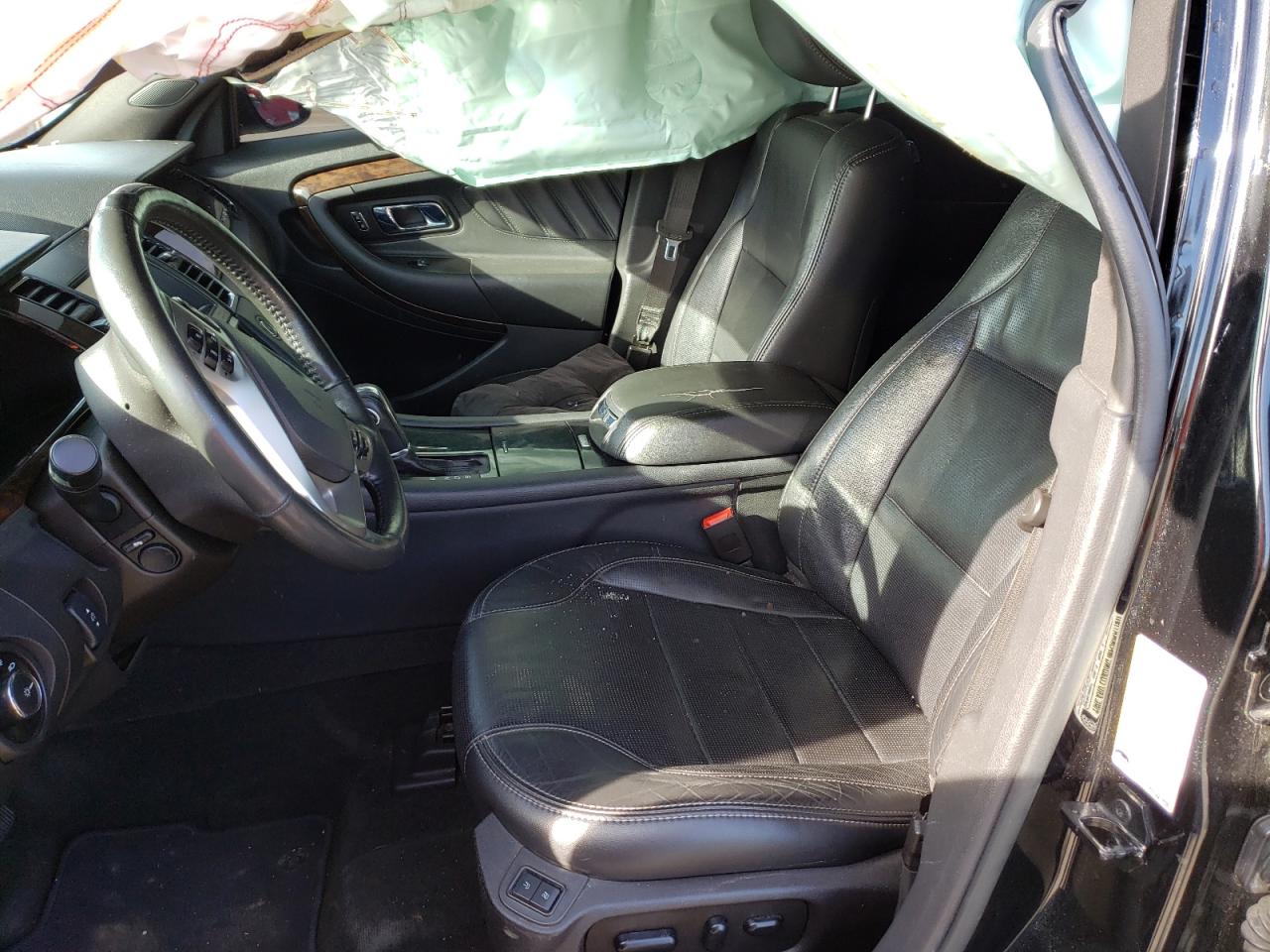 Photo 5 from auction – 2015 FORD TAURUS LIM with VIN 1FAHP2F92FG106679
