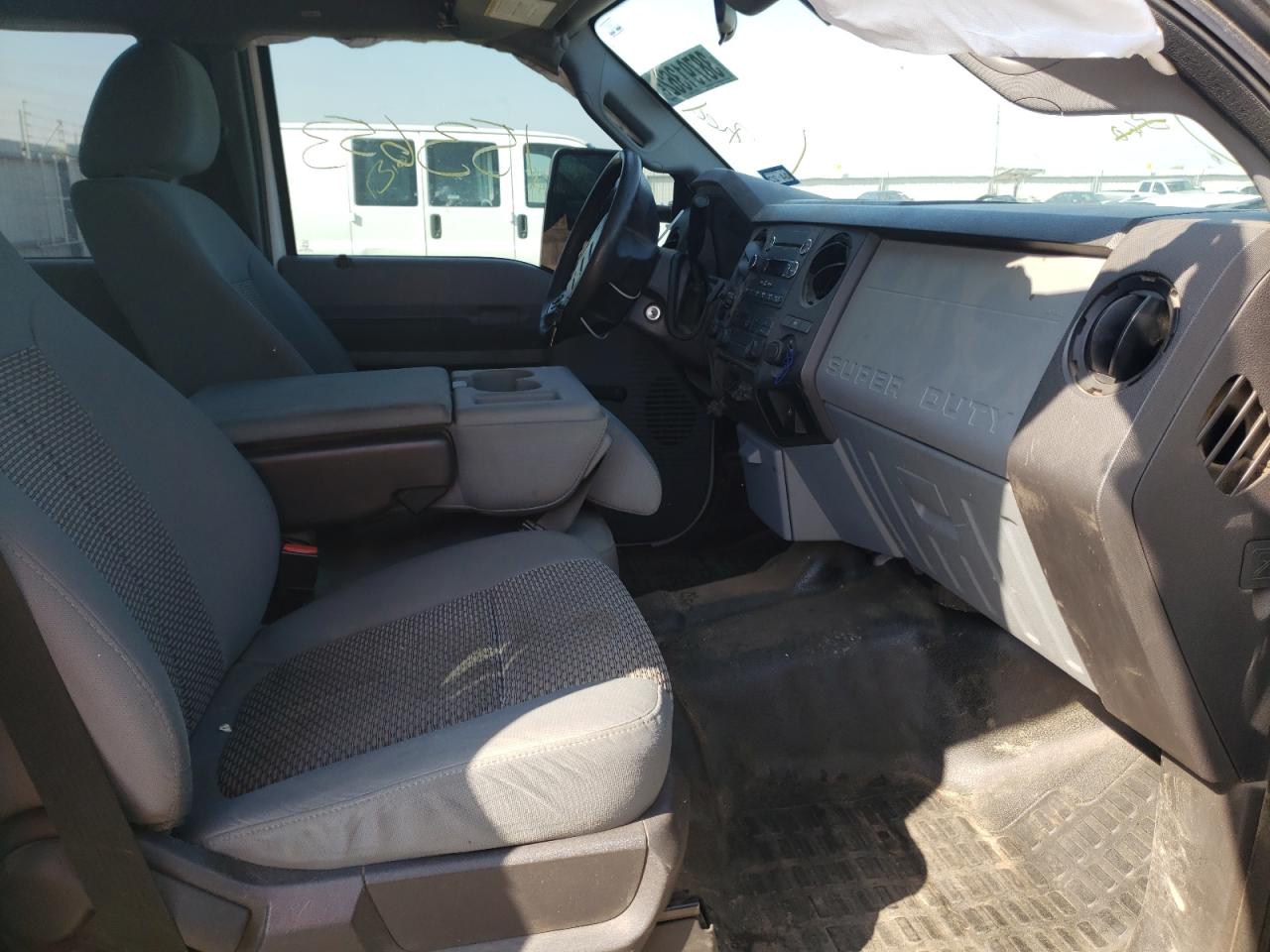 Photo 5 from auction – 2015 FORD F250 SUPER with VIN 1FT7W2BTXFEB60088