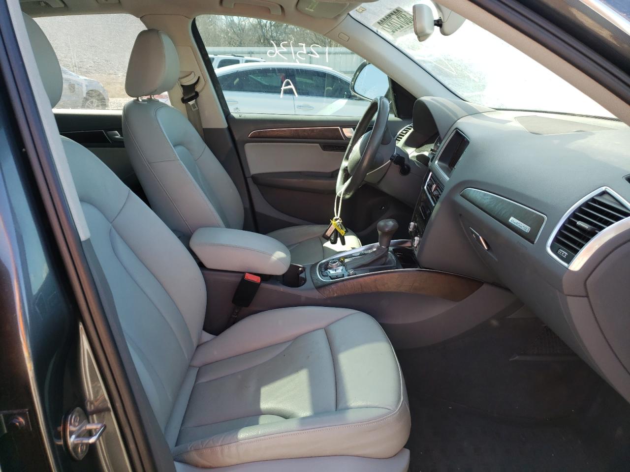 Photo 5 from auction – 2015 AUDI Q5 PREMIUM with VIN WA1LFAFP6FA141450