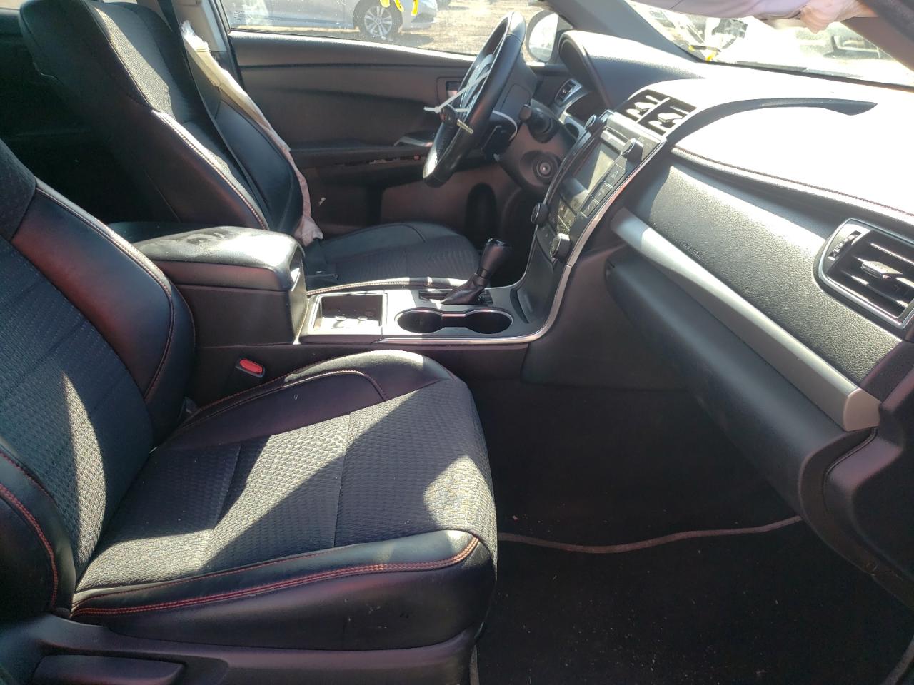 Photo 5 from auction – 2015 TOYOTA CAMRY LE with VIN 4T1BF1FK8FU063057