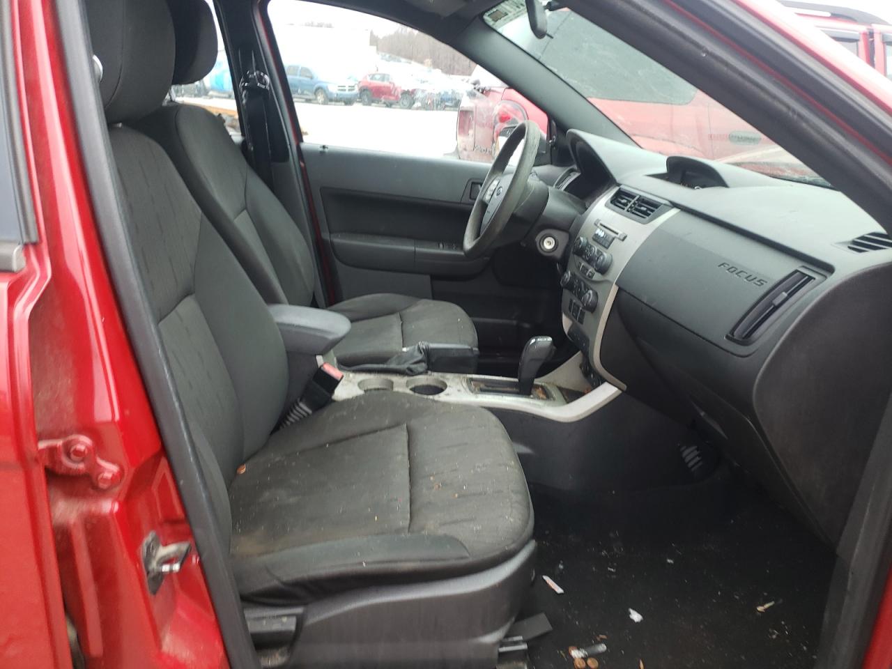 Photo 5 from auction – 2010 FORD FOCUS SE with VIN 1FAHP3FN0AW266884