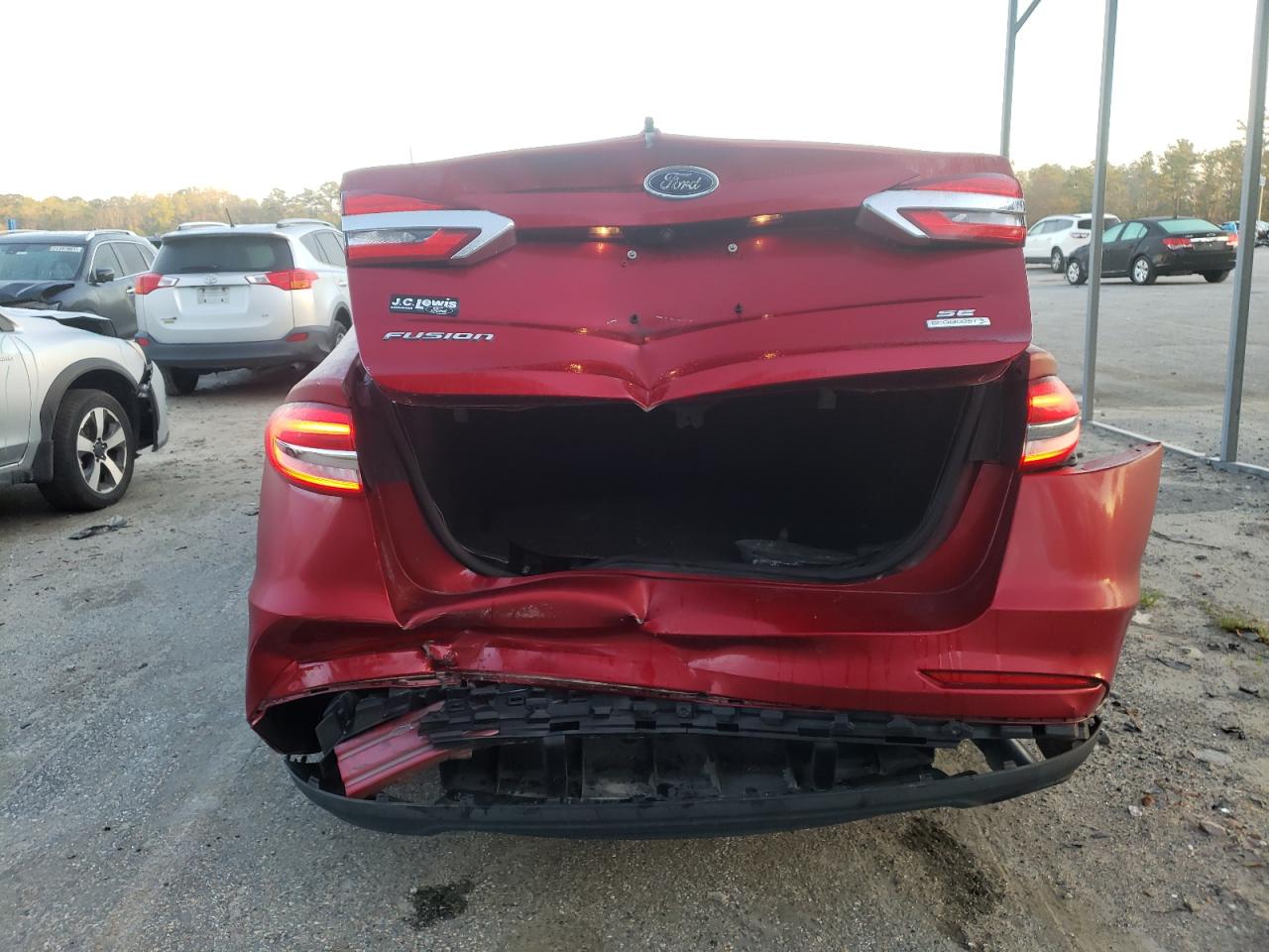 Photo 9 from auction – 2019 FORD FUSION SE with VIN 3FA6P0HD1KR192972