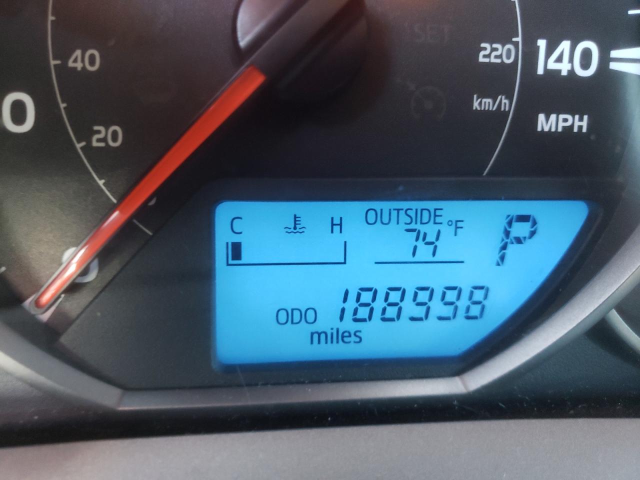 Photo 8 from auction – 2016 TOYOTA RAV4 LE with VIN 2T3BFREVXGW451118