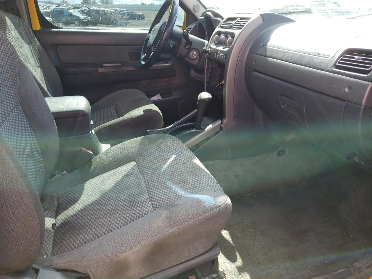 Photo 5 from auction – 2002 NISSAN FRONTIER C with VIN 1N6ED27TX2C377889