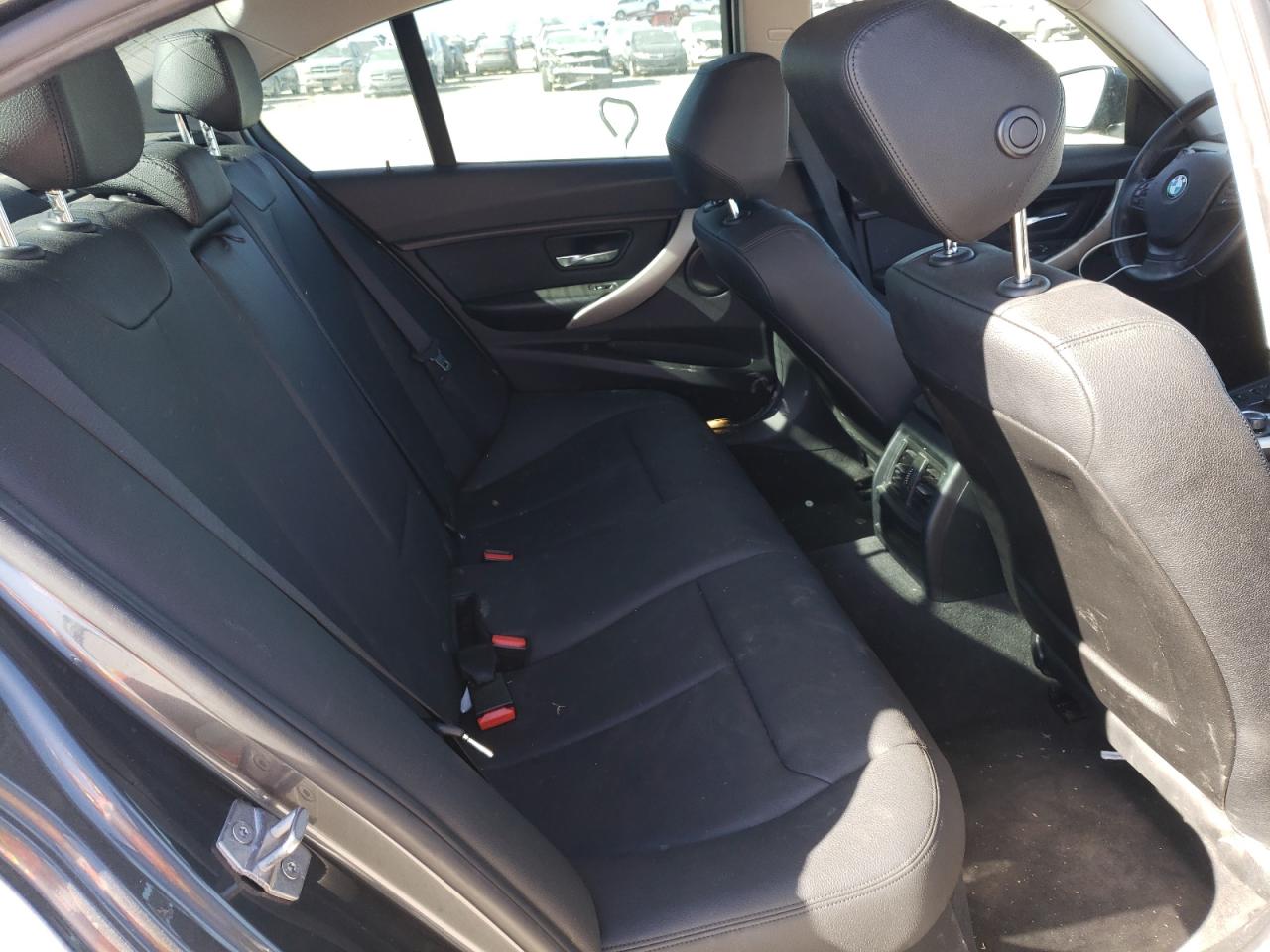 Foto 6 de la subasta – 2016 BMW 320 I con VIN WBA8E1G56GNT37276