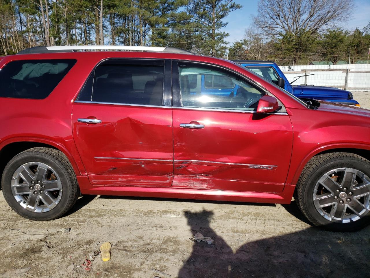 Photo 9 from auction – 2012 GMC ACADIA DEN with VIN 1GKKRTED9CJ241408