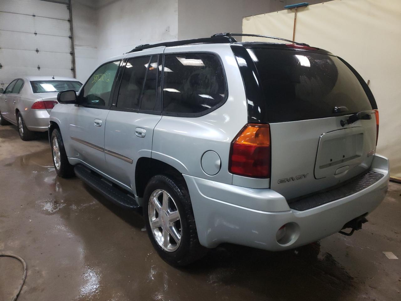 Photo 3 from auction – 2007 GMC ENVOY with VIN 1GKDT13S872240900
