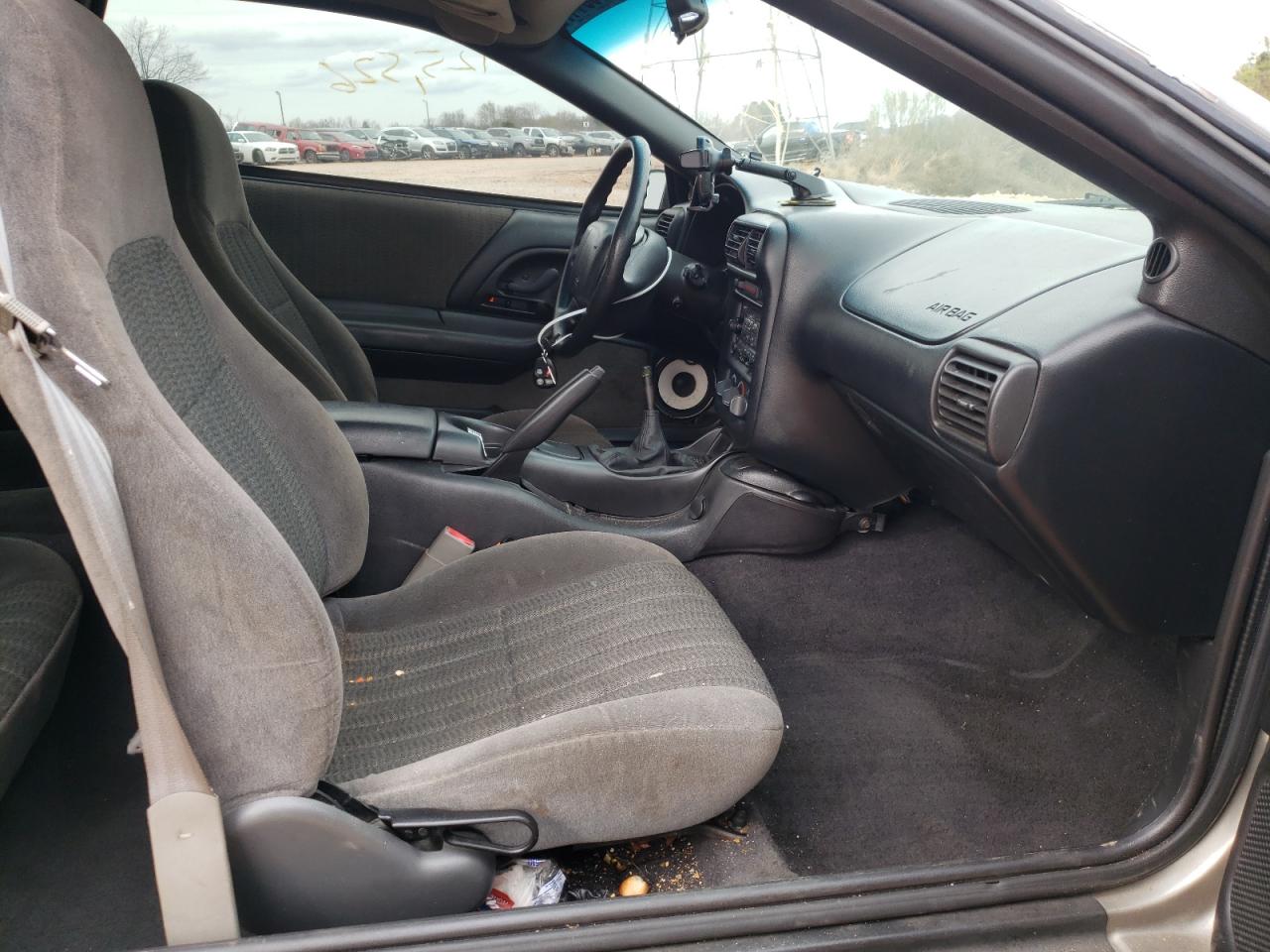 Photo 5 from auction – 2000 CHEVROLET CAMARO with VIN 2G1FP22K3Y2148579