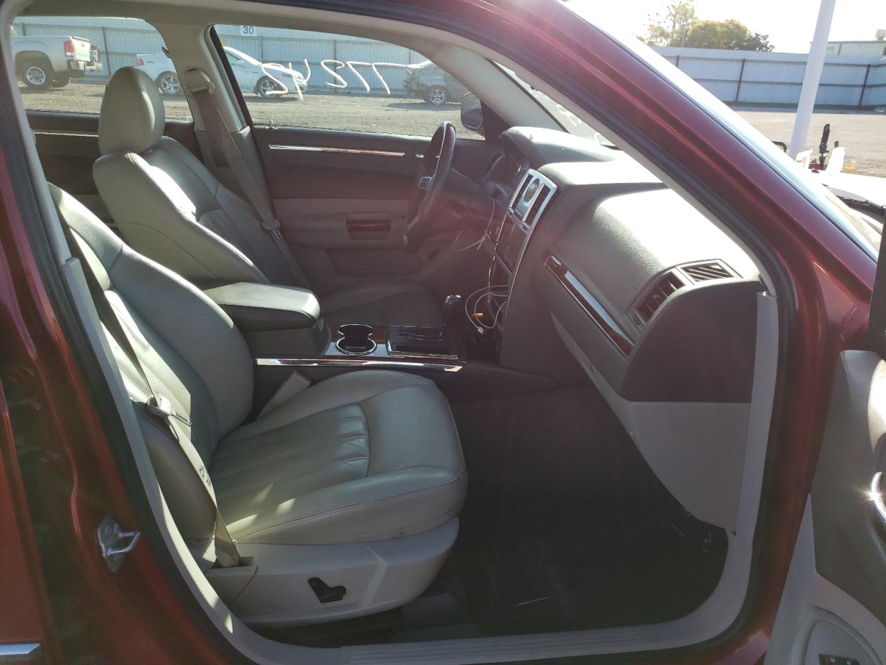 Photo 5 from auction – 2008 CHRYSLER 300C with VIN 2C3LA63H28H295550