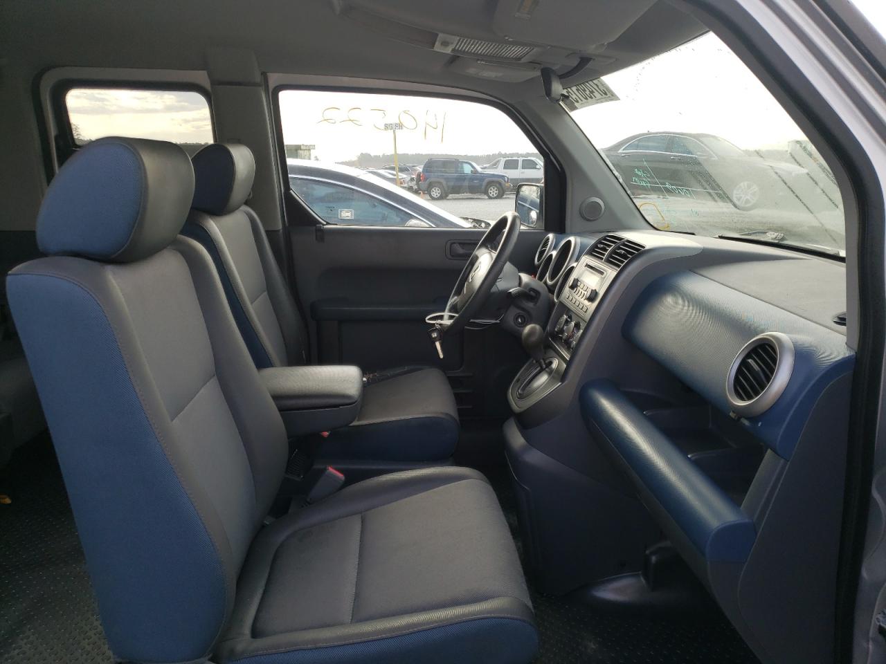 Photo 5 from auction – 2003 HONDA ELEMENT EX with VIN 5J6YH28523L017130