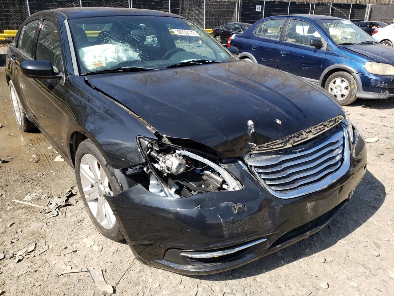 Photo 9 from auction – 2013 CHRYSLER 200 LX with VIN 1C3CCBAB1DN762329