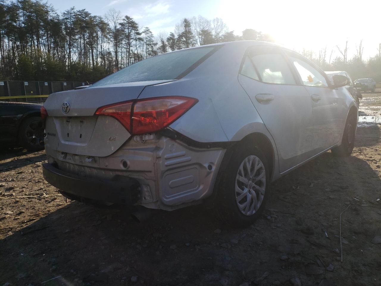 Photo 4 from auction – 2018 TOYOTA COROLLA L with VIN 2T1BURHE7JC986880