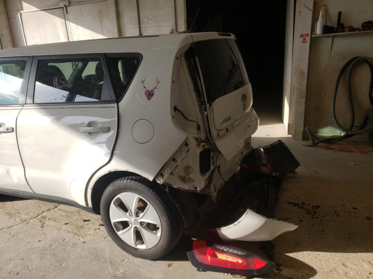 Photo 9 from auction – 2016 KIA SOUL with VIN KNDJN2A25G7853383