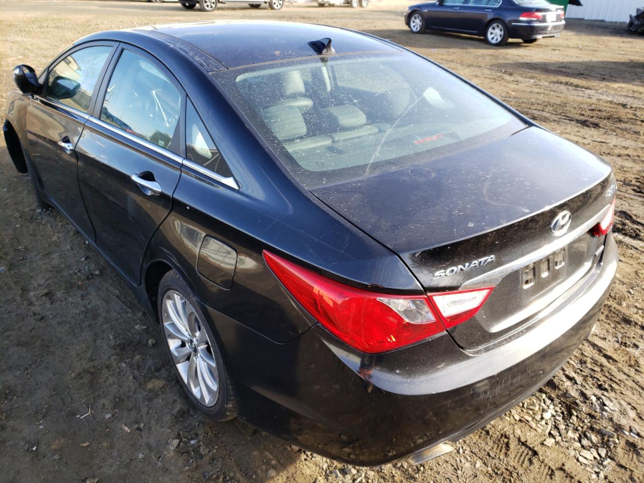 Photo 3 from auction – 2012 HYUNDAI SONATA SE with VIN 5NPEC4AB0CH468032