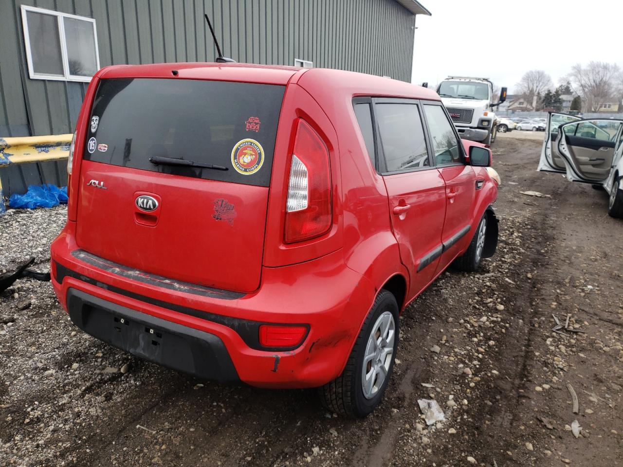 Photo 4 from auction – 2013 KIA SOUL with VIN KNDJT2A50D7506488