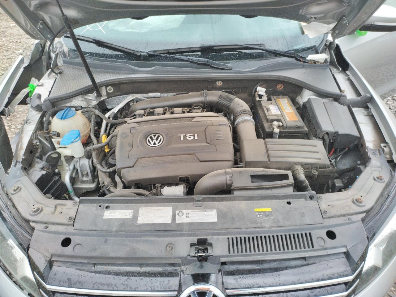 Photo 7 from auction – 2014 VOLKSWAGEN PASSAT S with VIN 1VWAT7A37EC101813