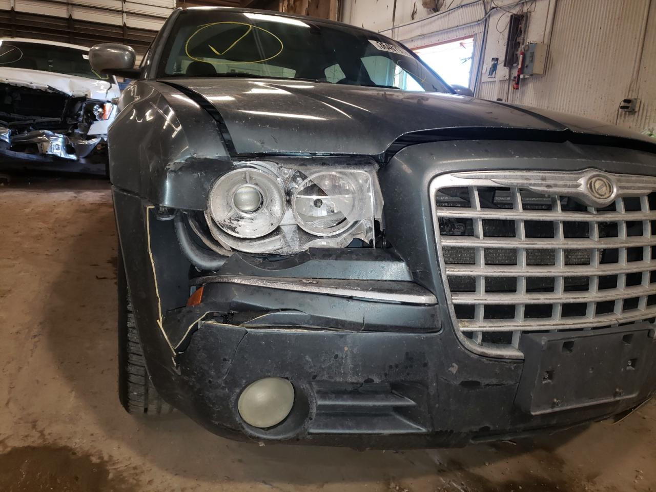Photo 9 from auction – 2005 CHRYSLER 300C with VIN 2C3AK63HX5H624740