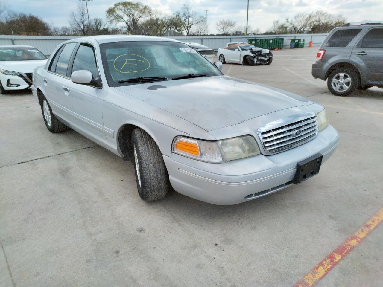 FORD CROWN VICT 2003 with VIN 2FAFP74W93X152755 - Photo from auction