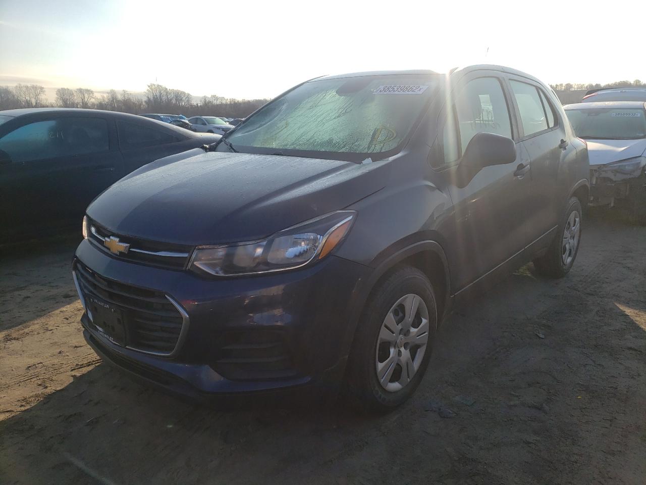 Photo 2 from auction – 2018 CHEVROLET TRAX LS with VIN 3GNCJKSB7JL207971