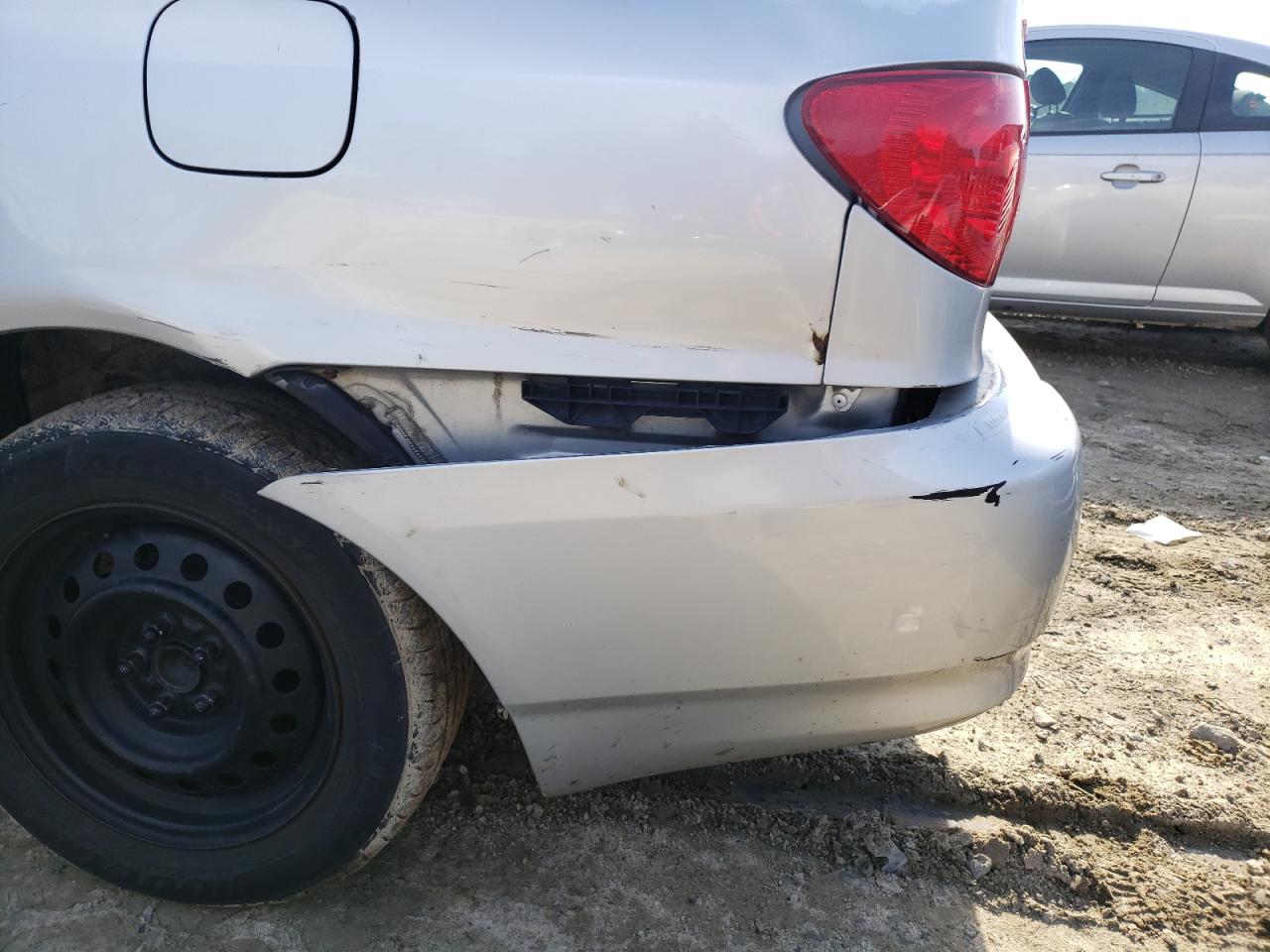 Photo 9 from auction – 2005 TOYOTA COROLLA CE with VIN JTDBR32E350054117