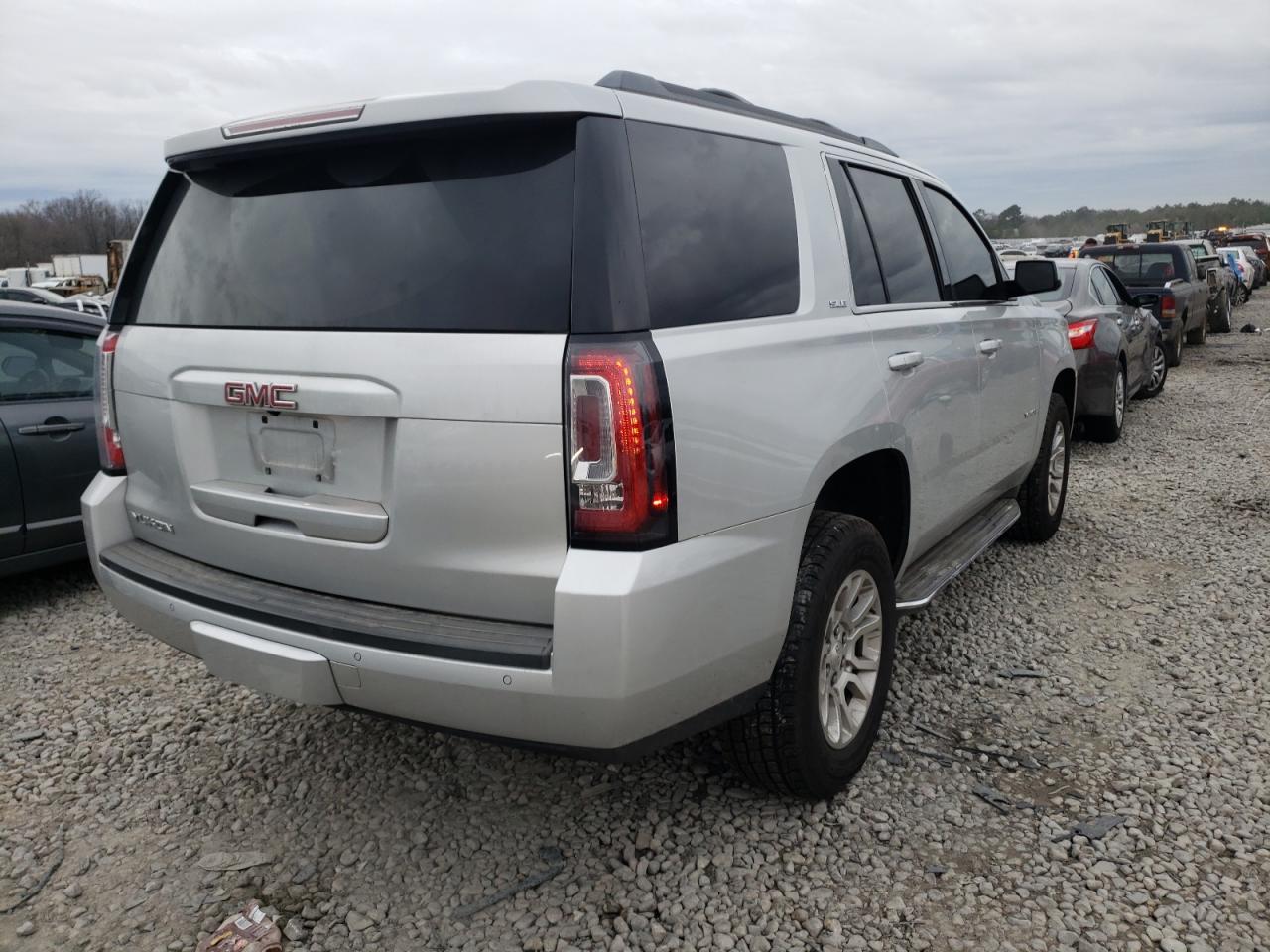 Photo 4 from auction – 2015 GMC YUKON SLE with VIN 1GKS1AKC2FR118076