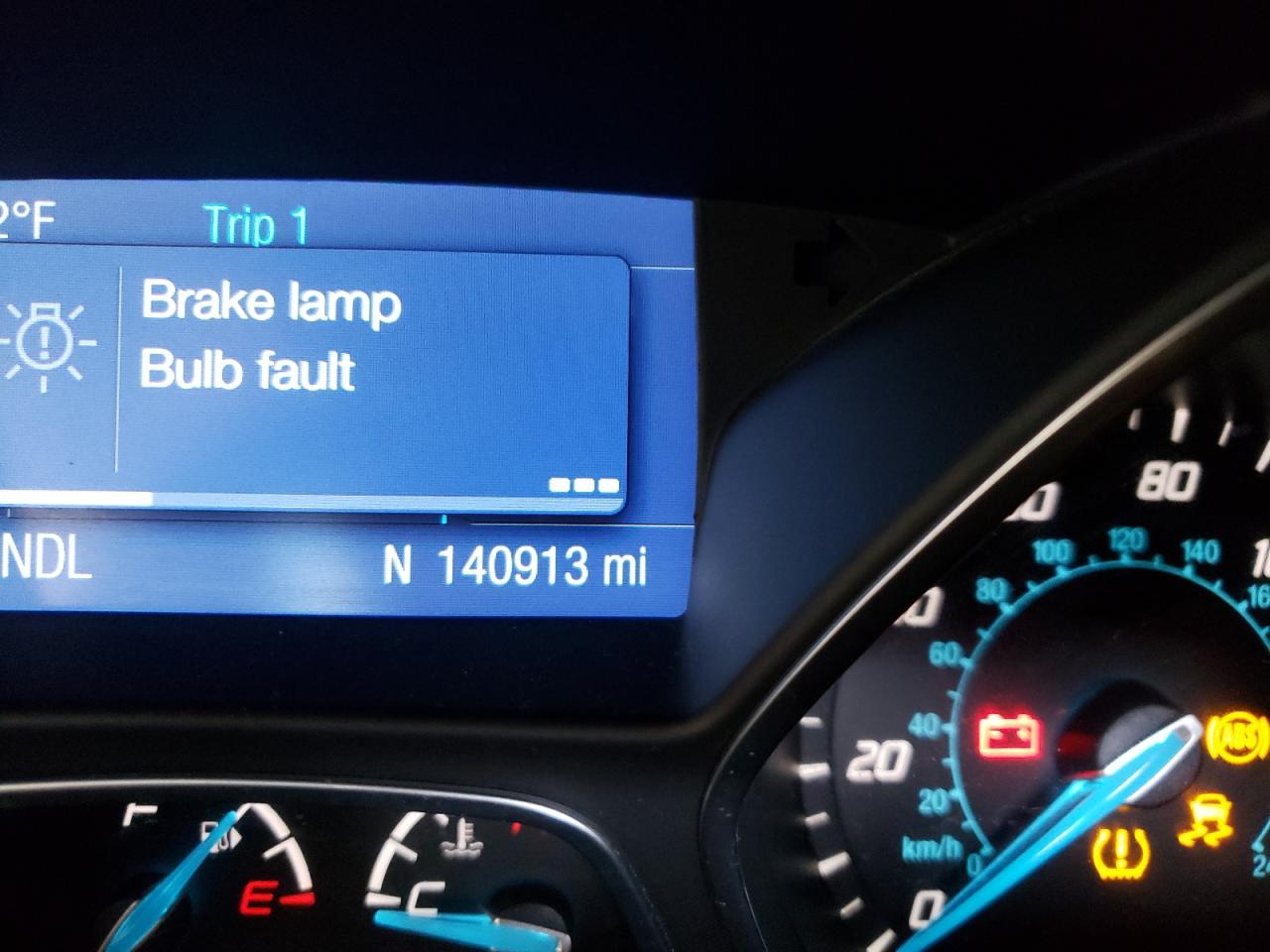 Photo 8 from auction – 2014 FORD FOCUS SE with VIN 1FADP3F24EL437289