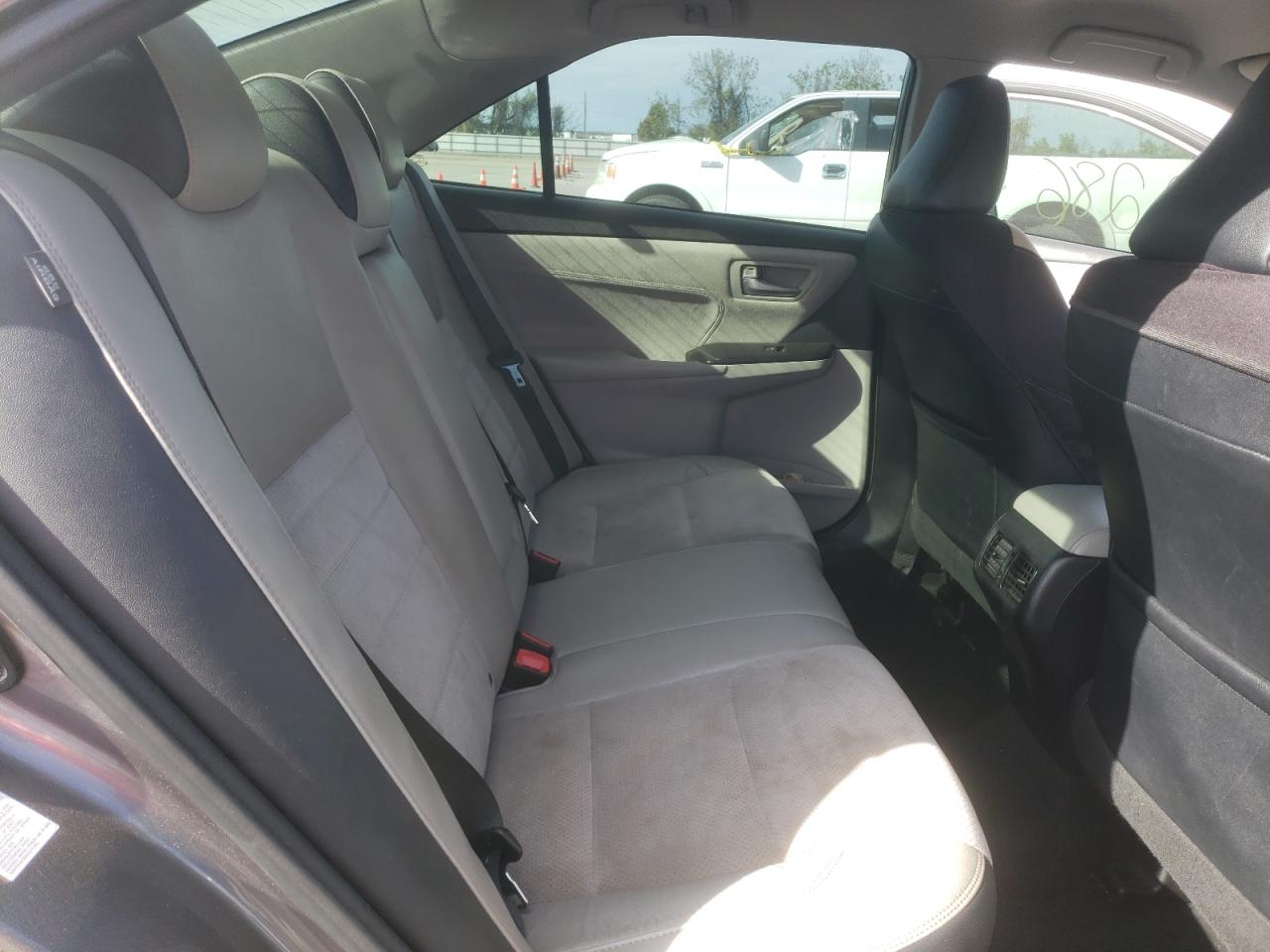 Photo 6 from auction – 2017 TOYOTA CAMRY LE with VIN 4T1BF1FK2HU661096