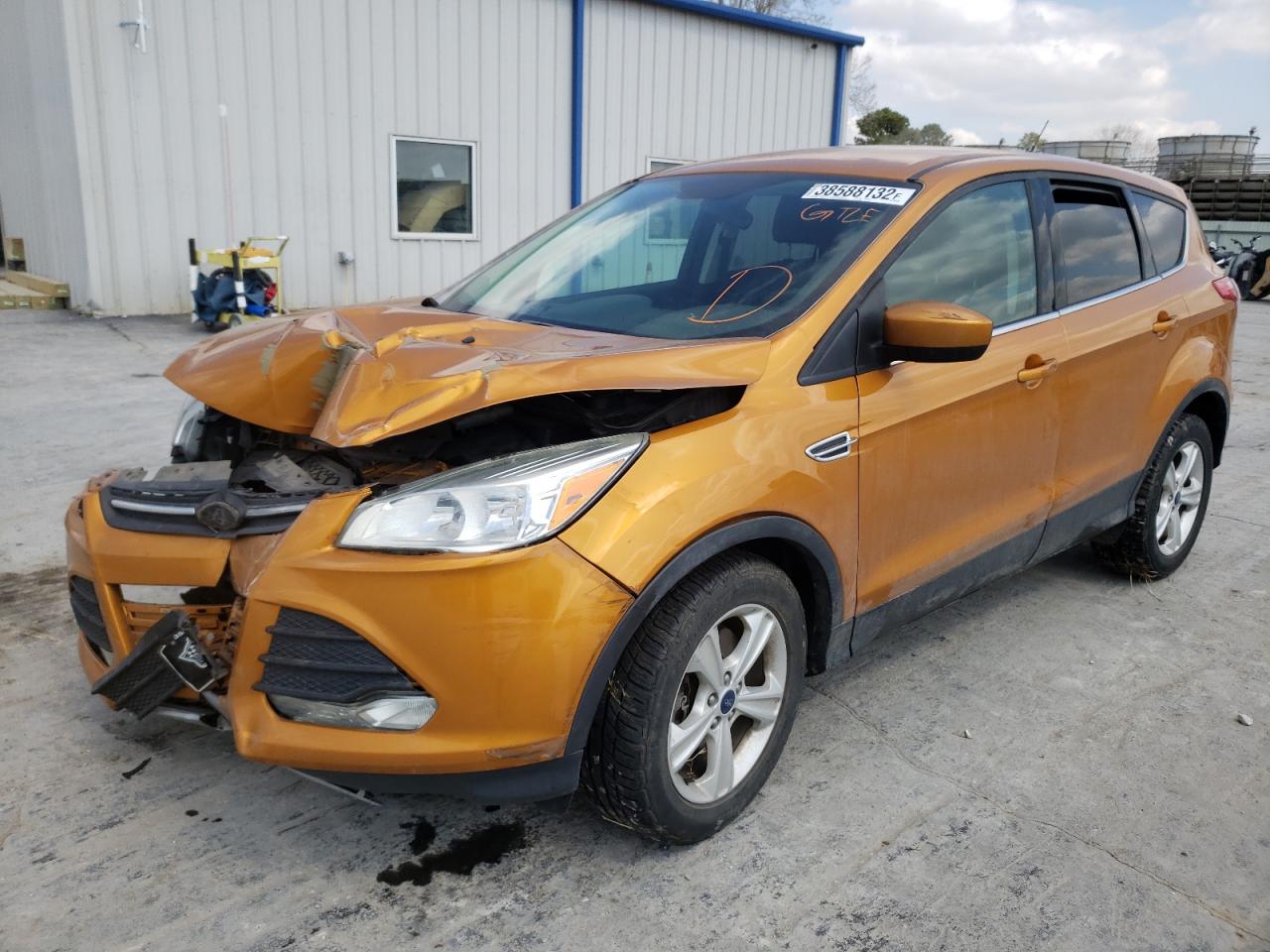 Photo 2 from auction – 2016 FORD ESCAPE SE with VIN 1FMCU9GX5GUC29085