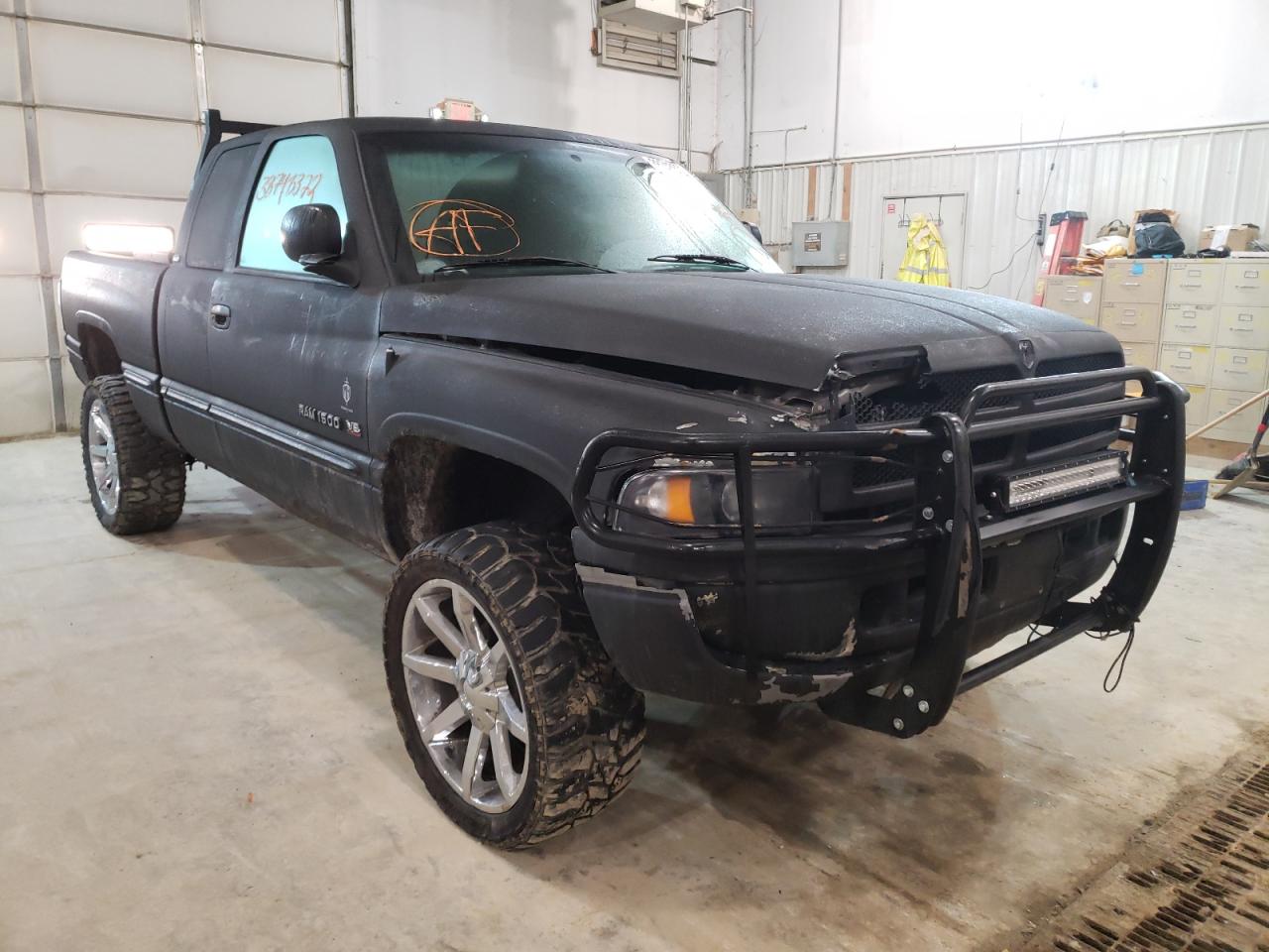 DODGE RAM 1500 1999 with VIN 3B7HF13Y7XG204650 - Photo from auction