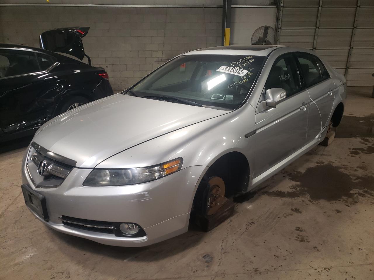 Photo 2 from auction – 2007 ACURA TL TYPE S with VIN 19UUA76557A047086
