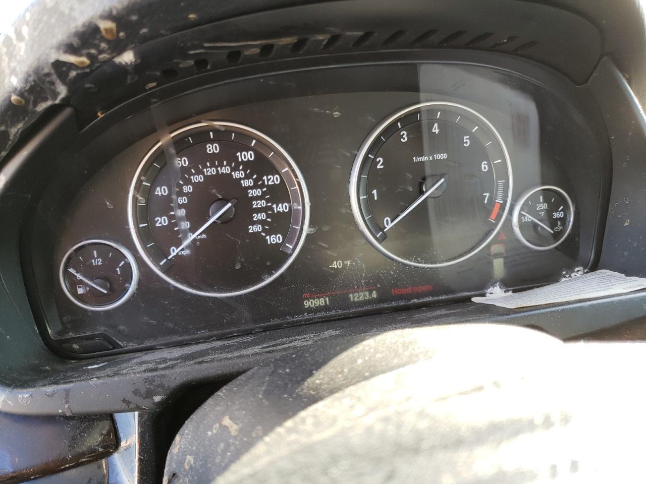 Photo 8 from auction – 2015 BMW X5 XDRIVE3 with VIN 5UXKR0C52F0P01118