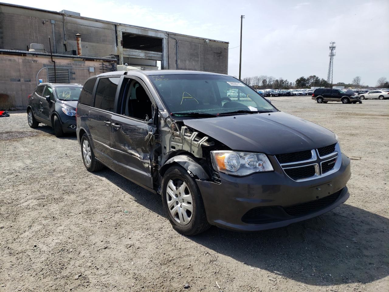 DODGE GRAND CARA 2015 with VIN 2C4RDGBG0FR515657 - Photo from auction