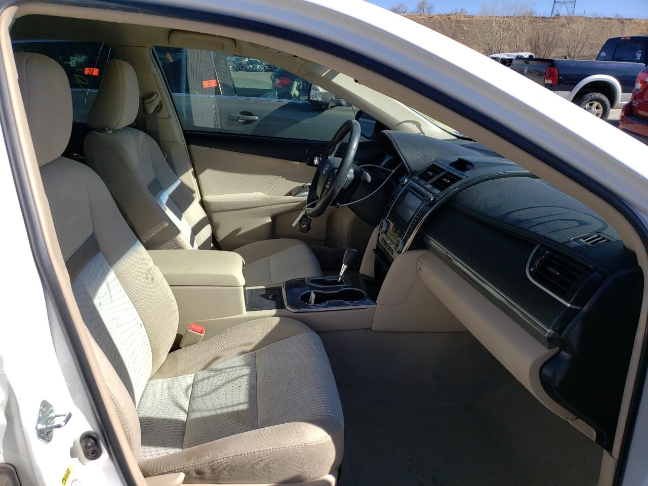 Photo 5 from auction – 2012 TOYOTA CAMRY HYBR with VIN 4T1BD1FK7CU006222