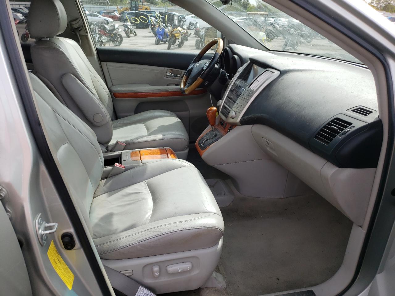 Photo 5 from auction – 2006 LEXUS RX 330 with VIN 2T2GA31U46C043300