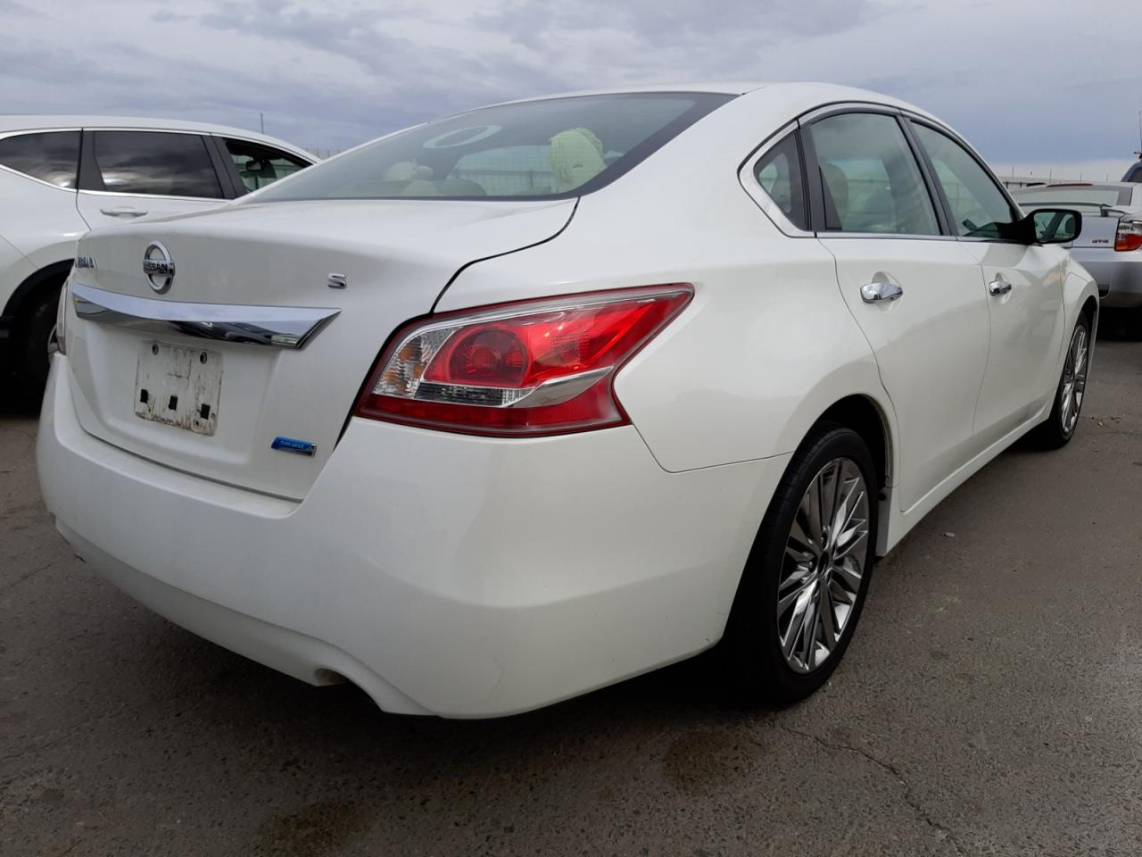 Photo 4 from auction – 2013 NISSAN ALTIMA 2.5 with VIN 1N4AL3AP4DC207431