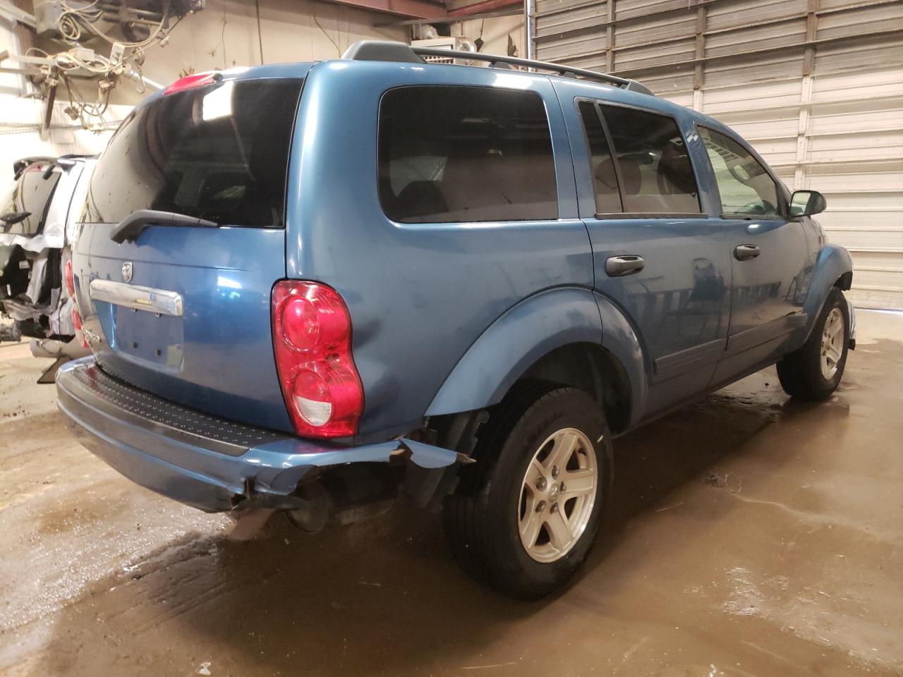 Photo 4 from auction – 2005 DODGE DURANGO SL with VIN 1D4HB48N25F603334
