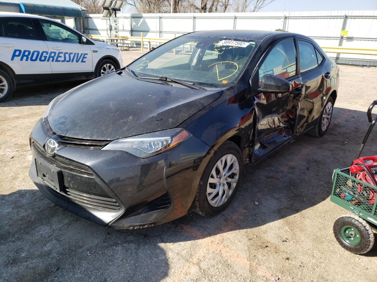 Photo 2 from auction – 2018 TOYOTA COROLLA L with VIN 2T1BURHE8JC074954
