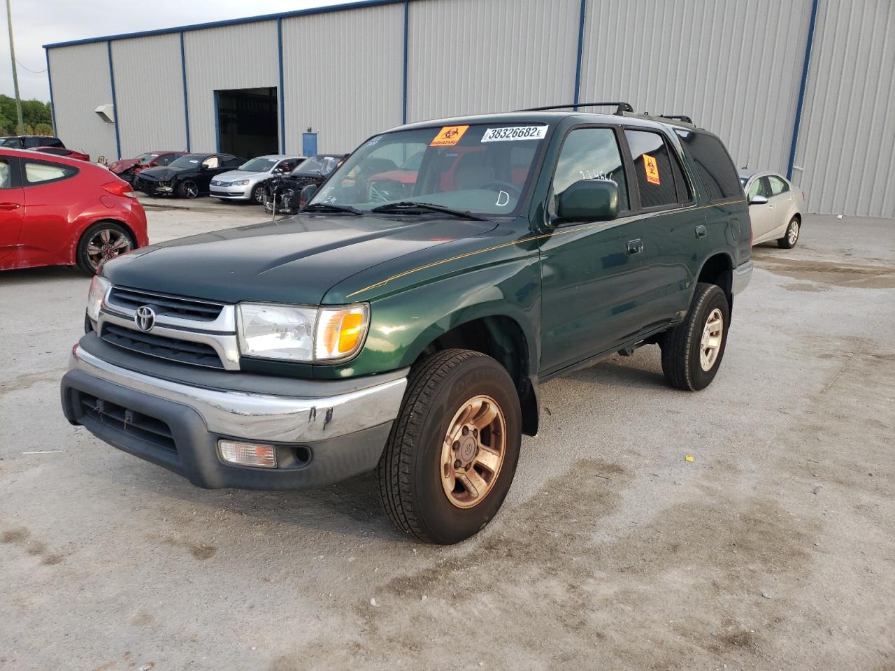 Photo 2 from auction – 2002 TOYOTA 4RUNNER SR with VIN JT3GN86RX20238529
