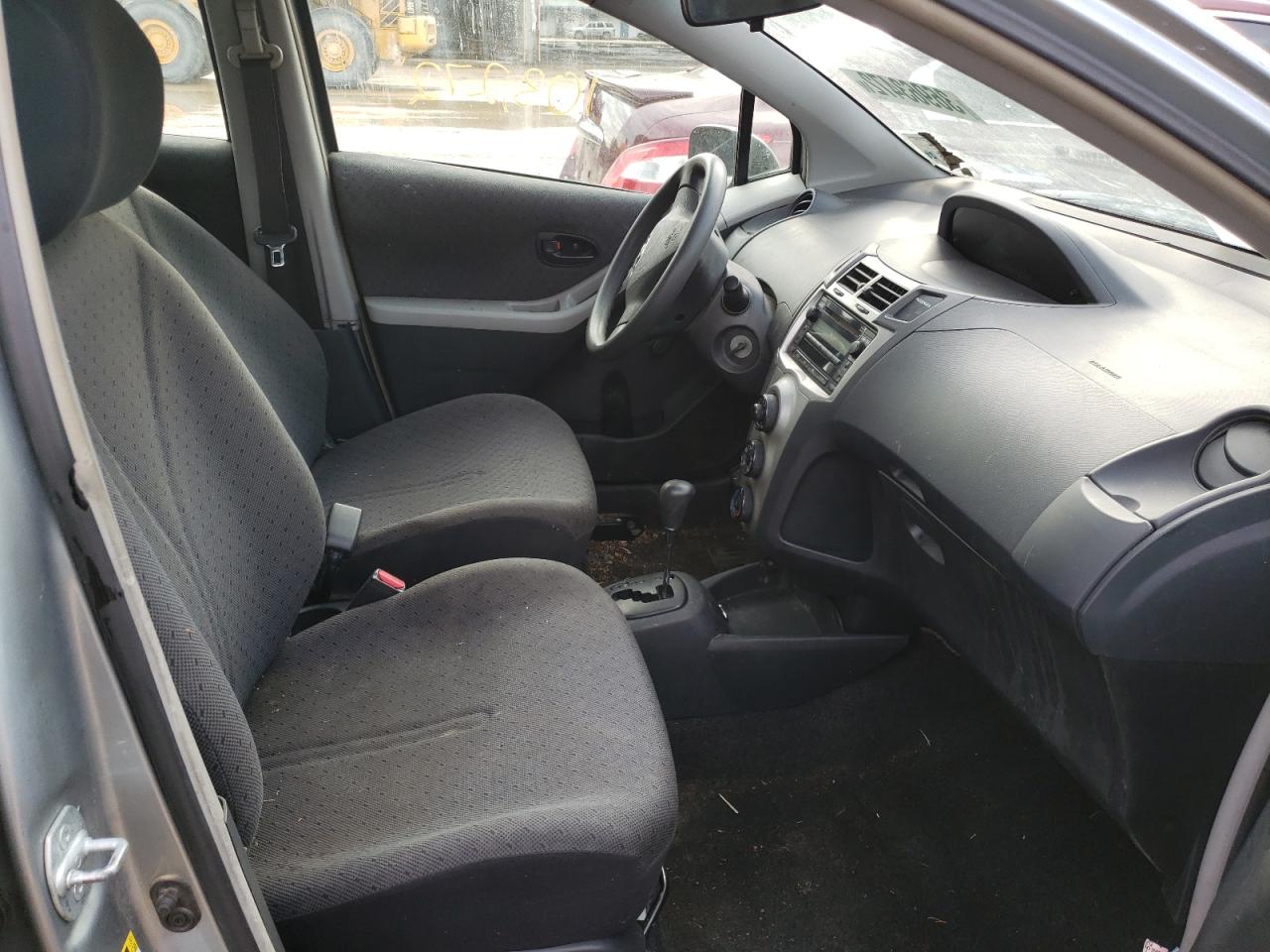 Photo 5 from auction – 2010 TOYOTA YARIS with VIN JTDKT4K34A5323907